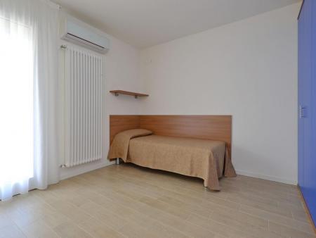 Moderne Wohnung mit 2 Schlafzimmer im Zentrum von Sabbiadoro
