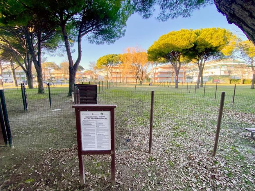 Neuer Hundeauslaufbereich in Lignano Sabbiadoro