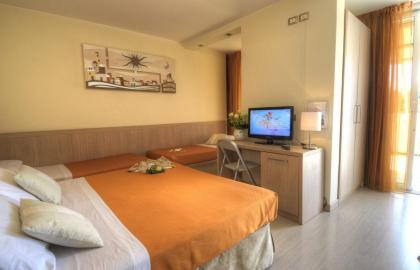 Hotel COLORADO - Vierbettzimmer