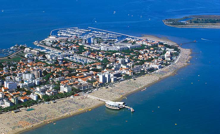 Panoramaausblick von oben in Lignano Sabbiadoro